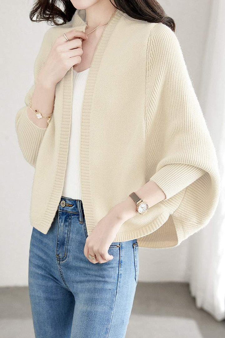 Cardigan da donna con cappuccio, maniche a pipistrello. La maglieria casual più comoda per il tuo outfit.
