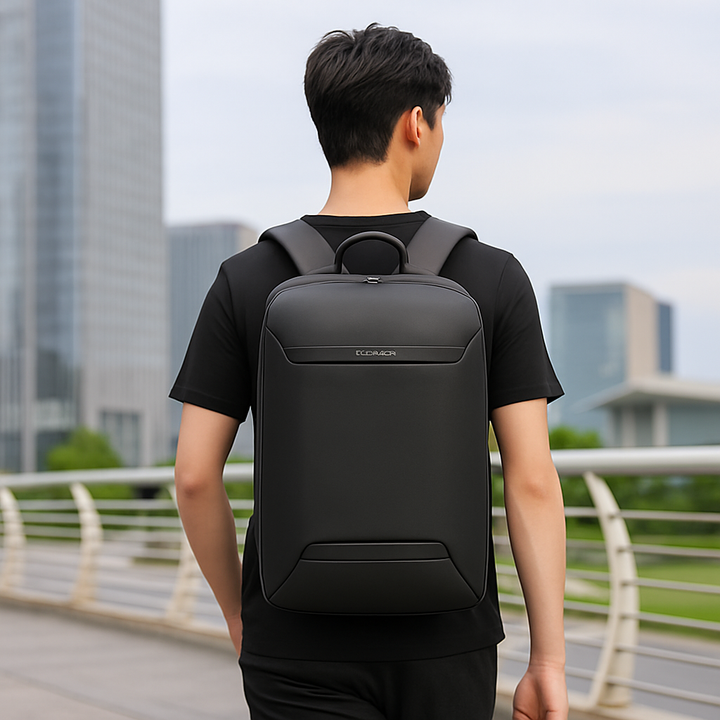 Zaino daily da uomo nero/grigio, multifunzione con porta USB per smartphone e laptop, per ogni esigenza.
