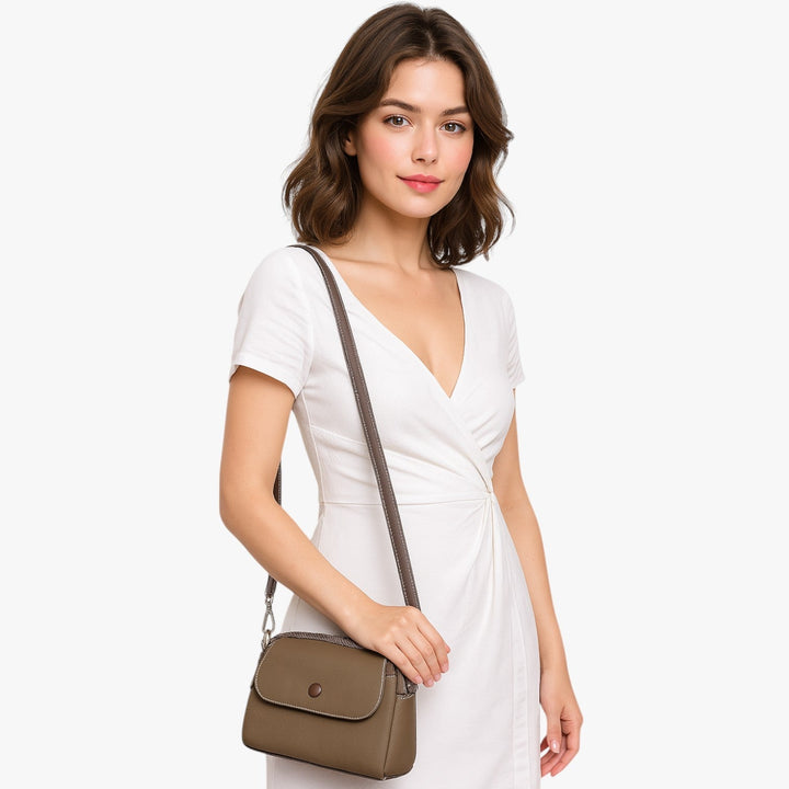 Borsa a tracolla compatta da donna, perfetta per uso quotidiano, viaggi o serate. Stile moderno.