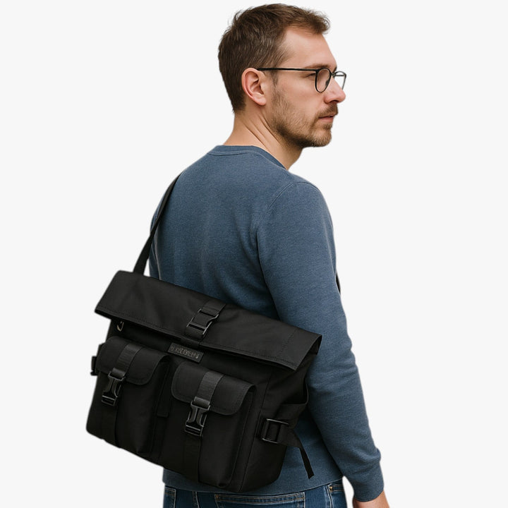 Marsupio da viaggio multitasche, un accessorio funzionale e comodo per uomo e donna.