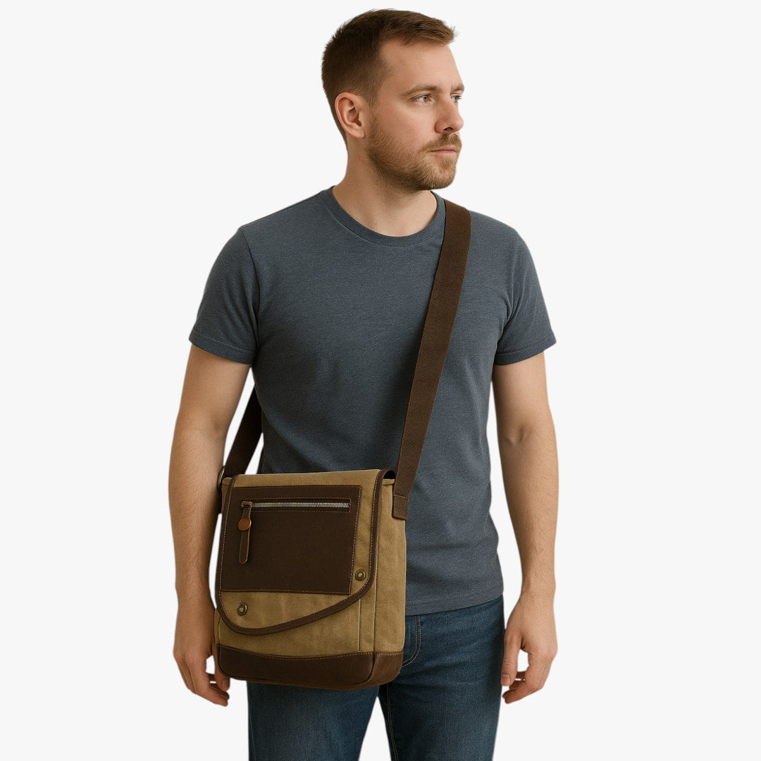 Pratica borsa messenger uomo gialla multitasche, perfetta per lavoro, studio o viaggi brevi.