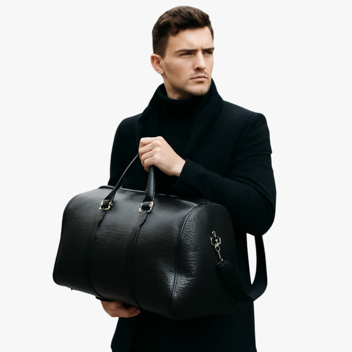 Borsone da viaggio marrone scuro, versatile per uomo/donna, con manici e tracolla. Perfetto per bagaglio a mano.