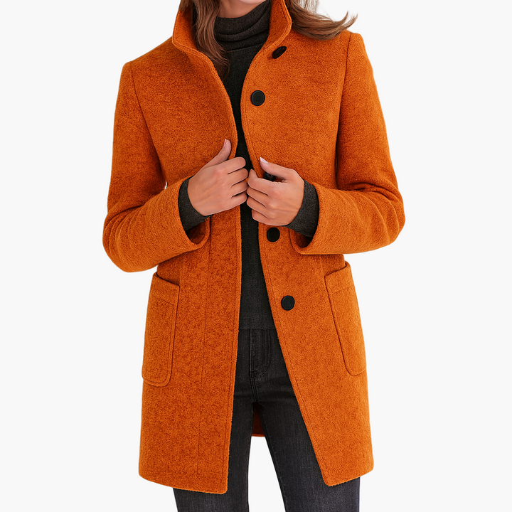 Capospalla monopetto da donna, stile urbano, per un outfit moderno e accattivante.