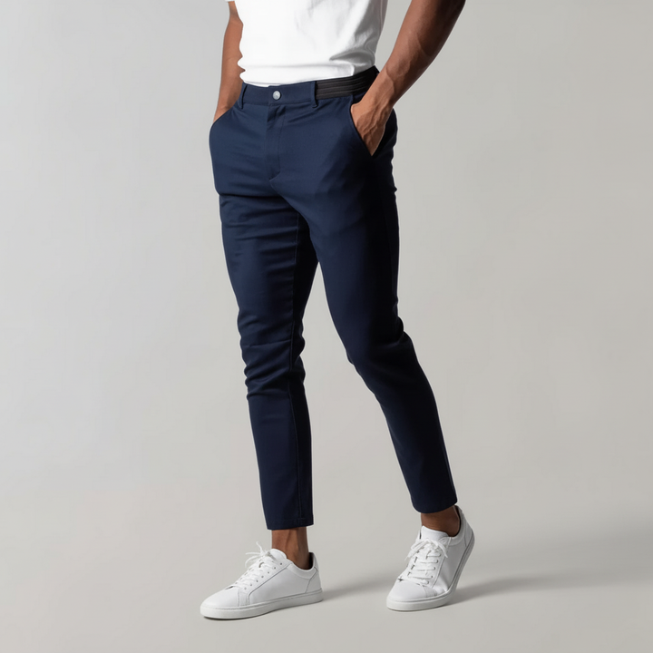 Chinos slim fit kaki da uomo, stile versatile per moda maschile. Comodi e ideali per lavoro o tempo libero.
