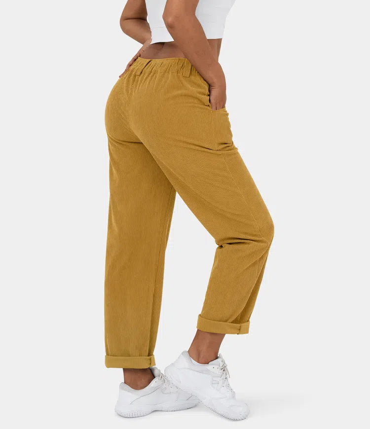 Pantaloni sartoriali a coste per donna, un capo di moda essenziale per elevare il tuo guardaroba.