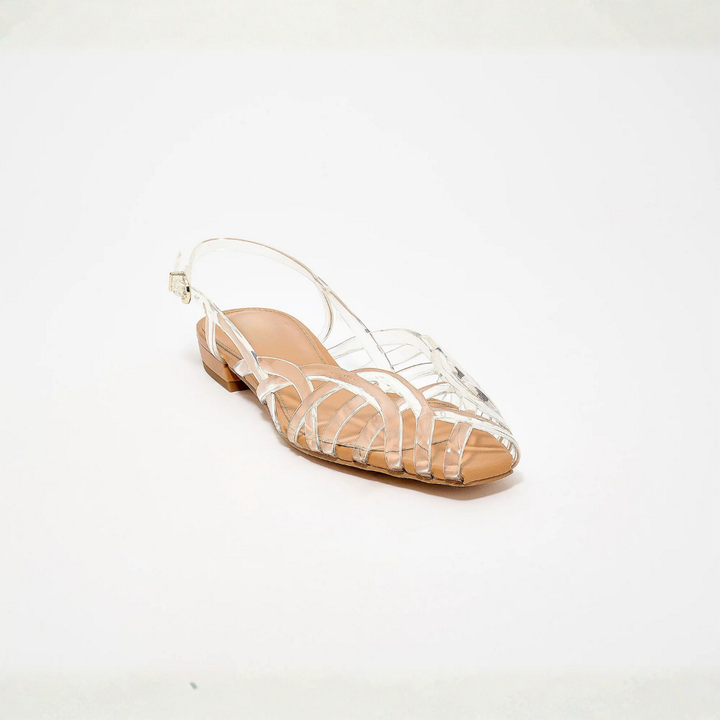 Sandali da donna intrecciati, modello slingback, ideali per comfort e stile estivo.