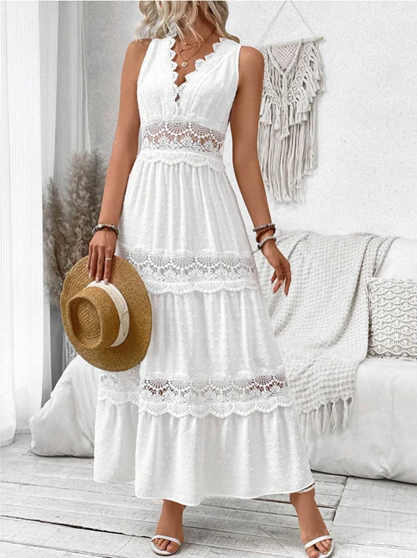 Abito elegante donna in pizzo con scollo a V, perfetto per serate di gala e cerimonie raffinate.