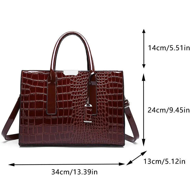 Elegante borsa a mano donna in similpelle effetto coccodrillo. Accessorio moda con design raffinato, ideale per il tuo look.