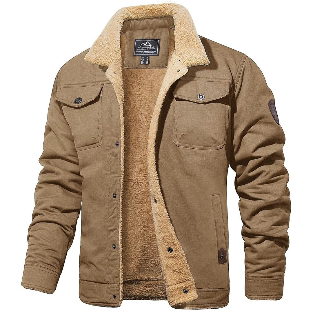 Giacca maschile stile militare cargo, calda e foderata in sherpa, ideale per look avventuroso in inverno.