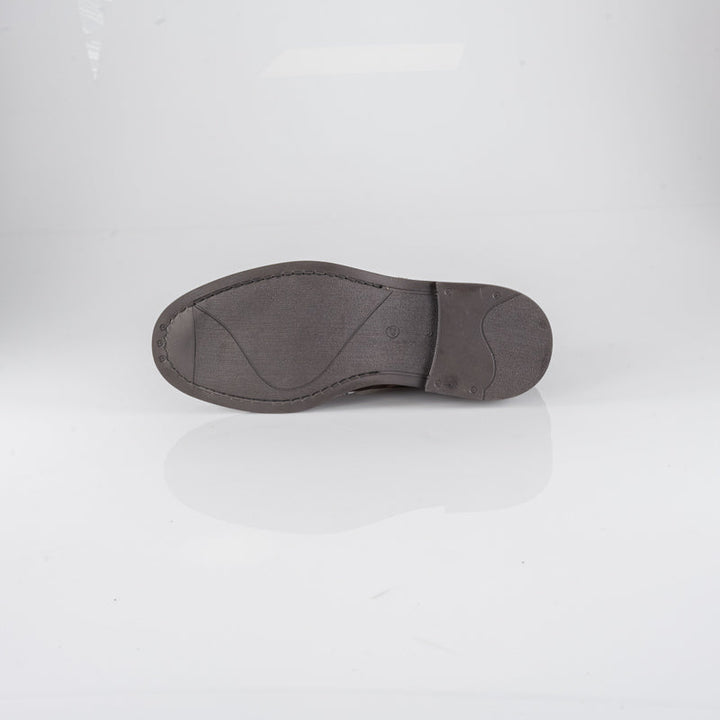 Moda uomo: polacchine rialzate marroni 7 cm. Stivali eleganti e casual per aumentare la tua altezza con stile.