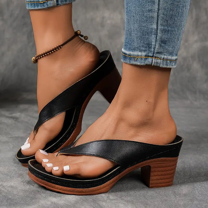 Sandali estivi donna comodissimi, design elegante con supporto arco e tacco basso per comfort tutto il giorno.