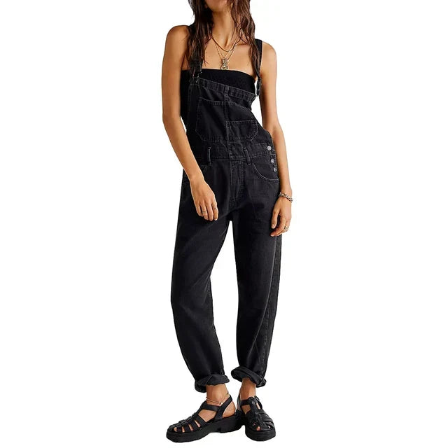 Tuta da donna in denim con spalline sottili e gamba larga, un capo estivo casual chic per ogni occasione.