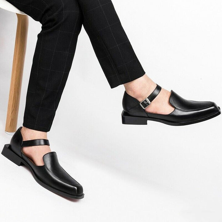 Sandali estivi donna slip-on neri per comfort ottimale, con punta chiusa e design a fasce. Scarpe estive.