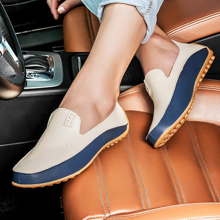 Mocassini ammortizzati uomo, stile slip-on pratico e antiscivolo, perfetti per comfort e guida sicura.