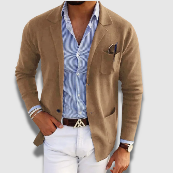 Blazer uomo sartoriale di alta qualità, giacca classica ed elegante, per un outerwear maschile distintivo.