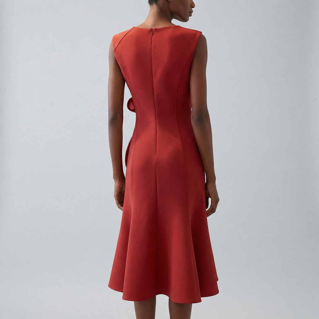 Vestito donna midi asimmetrico con scollo a cuore e gonna svasata, ideale per cerimonie primaverili.