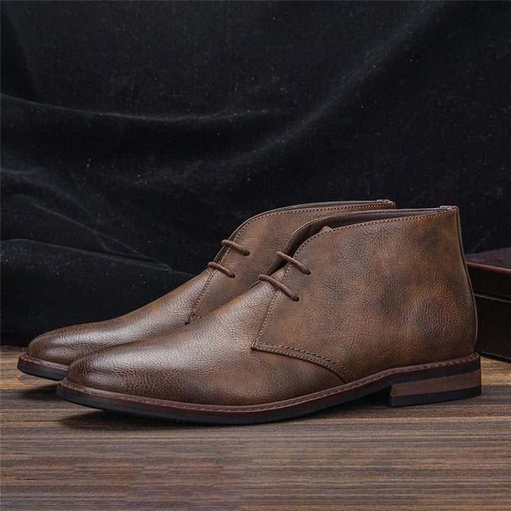 Chukka uomo casual-eleganti, suola in gomma resistente, ideali per comfort e stile.