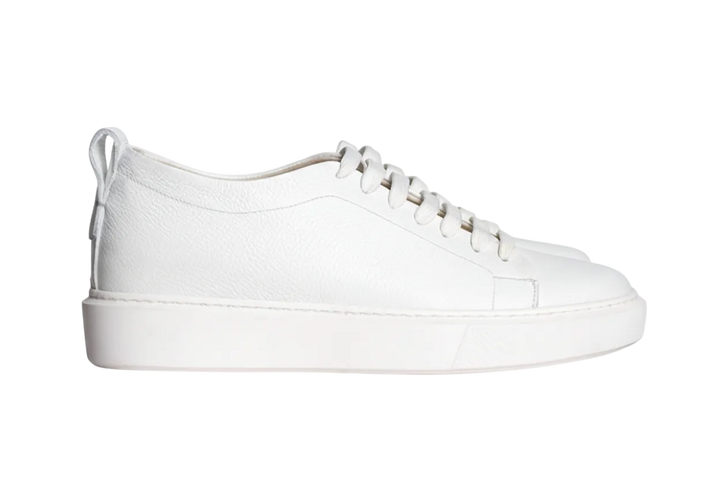 Sneakers rialzate da uomo bianche, altezza 6cm, per uno stile casual ed elegante. Calzature maschili comode.