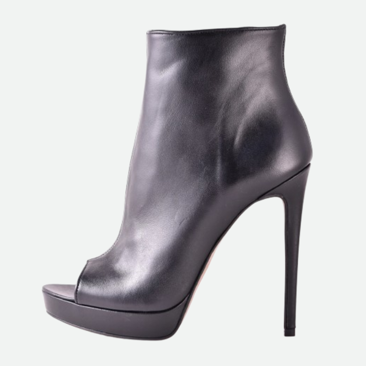 Stivali donna Sorrento neri, eleganti e confortevoli, perfetti per look sofisticati autunno/inverno.