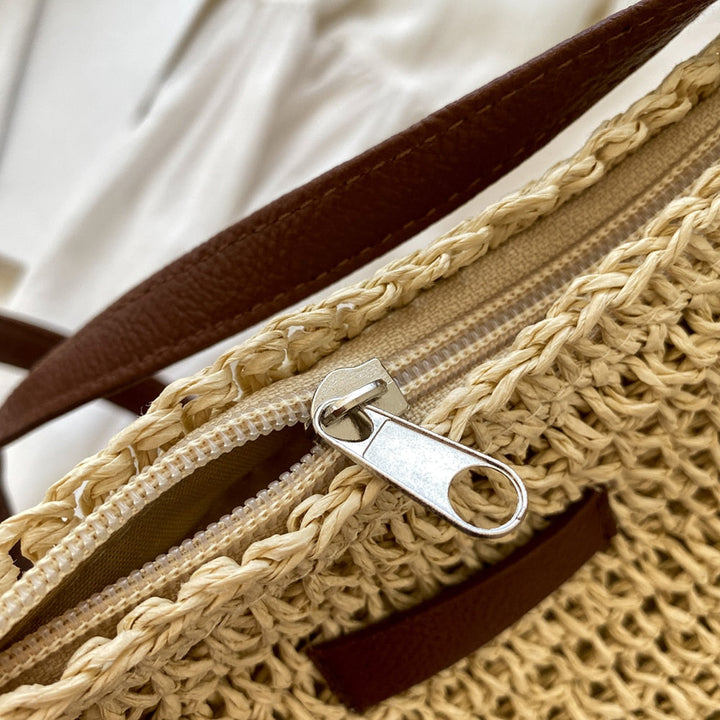 Borsa a tracolla donna in paglia, intrecciata, versatile accessorio estivo casual e boho chic.