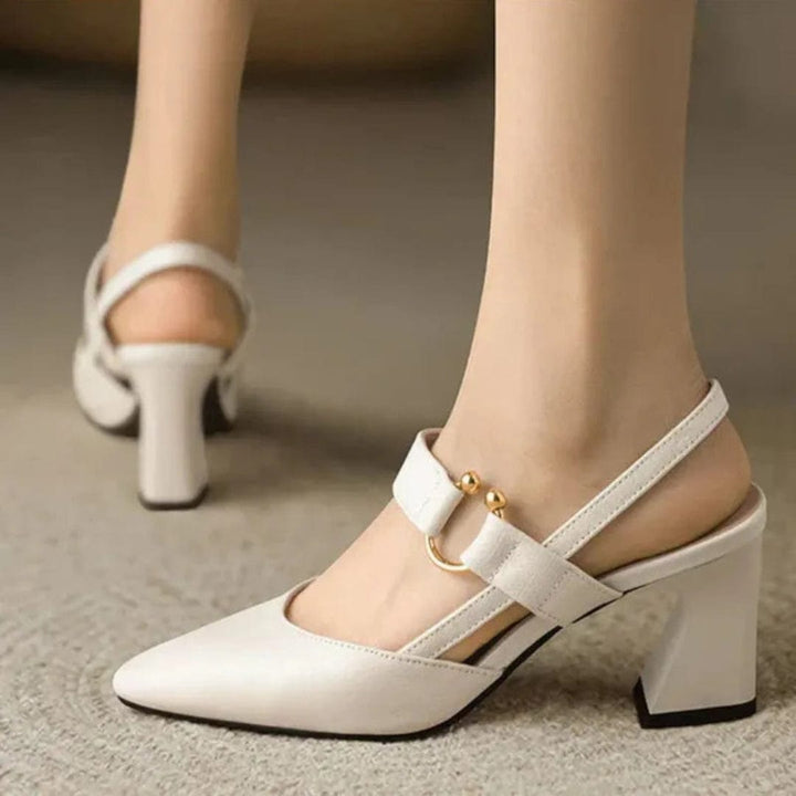 Décolleté donna moda italiana, con tacco, punta affusolata e accenti dorati. Scarpe eleganti per ufficio.