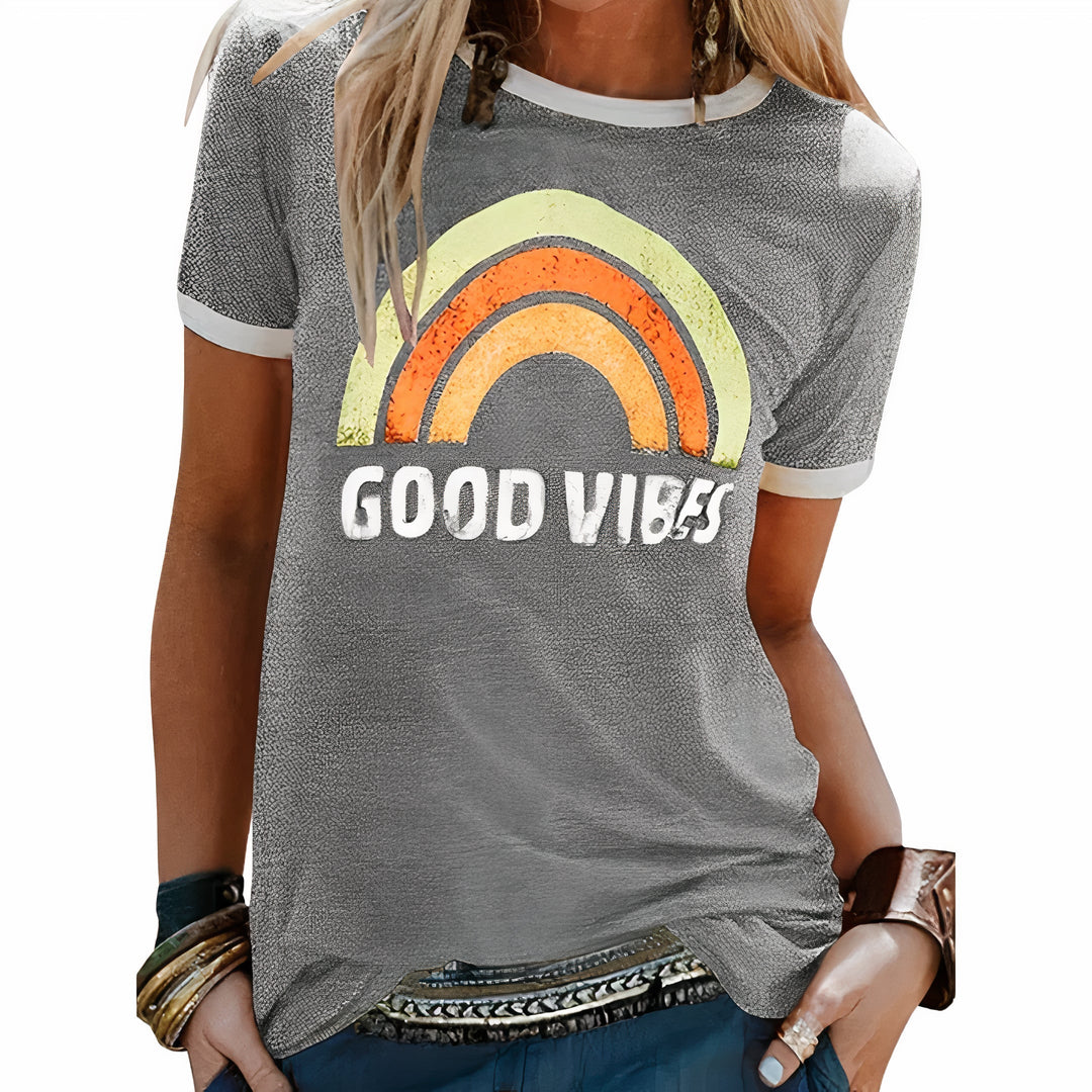T-shirt donna casual con stampa vivace, versatile per abbigliamento quotidiano primavera estate.