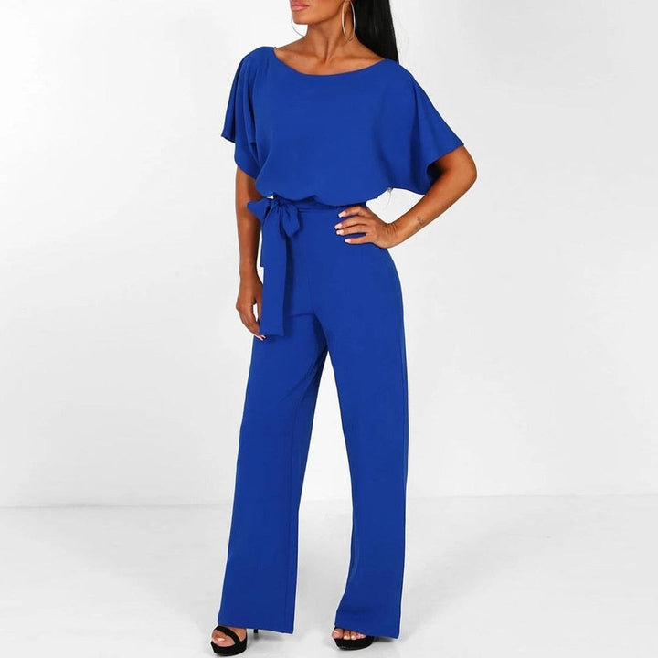 Tuta intera da donna, look casual chic con cintura in vita e pantaloni ampi a gamba larga. Abbigliamento versatile.