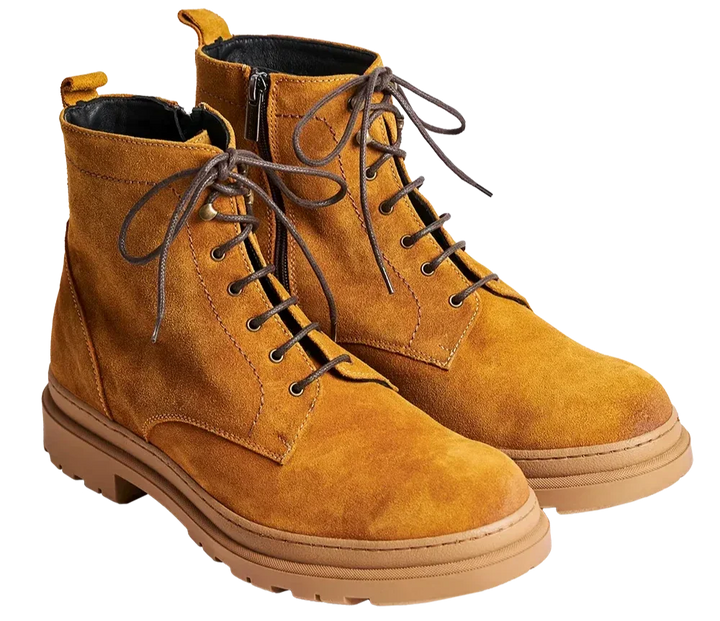 Scarpe uomo rialzate 7 cm stringate color cammello. Perfetti per un look elegante e comfort duraturo.