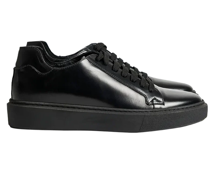 Sneakers rialzate nere da uomo per stile ed eleganza, aumentano l'altezza di 6 cm con discrezione.
