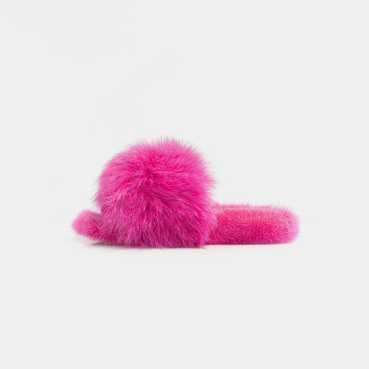 Pantofole da donna fucsia in pelliccia tipo volpe, morbide e avvolgenti, con suola antiscivolo per la tua casa.