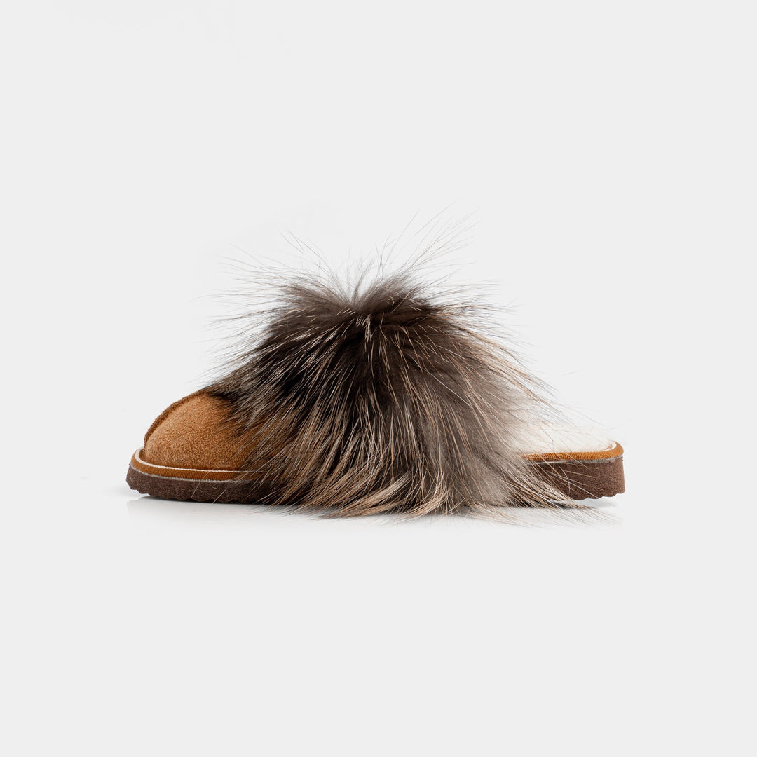 Pantofole da casa chiuse donna cammello in scamosciato, con bordo in pelliccia di volpe, comfort per l'inverno.
