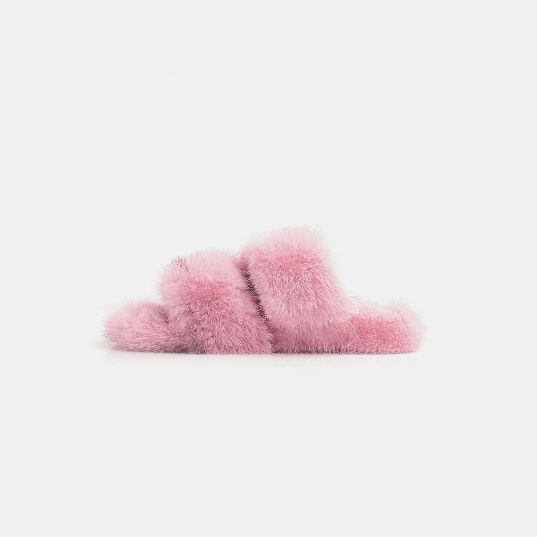 Pantofole morbide donna rosa, fasce in visone. Perfette per comfort e relax in casa.