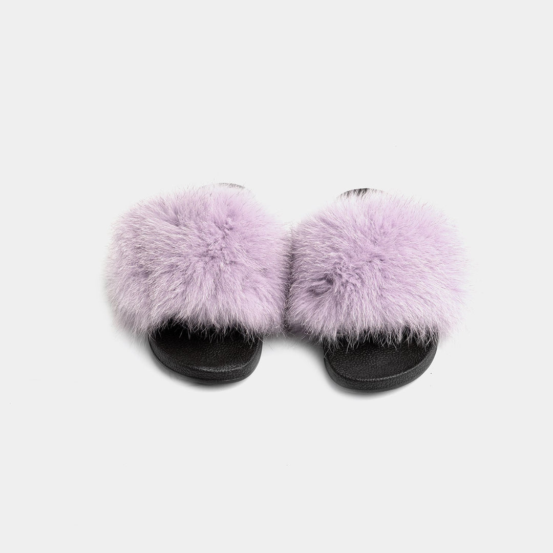 Eleganti pantofole da donna lilla, con soffice pelliccia di volpe per un'esperienza di lusso e comfort a casa.