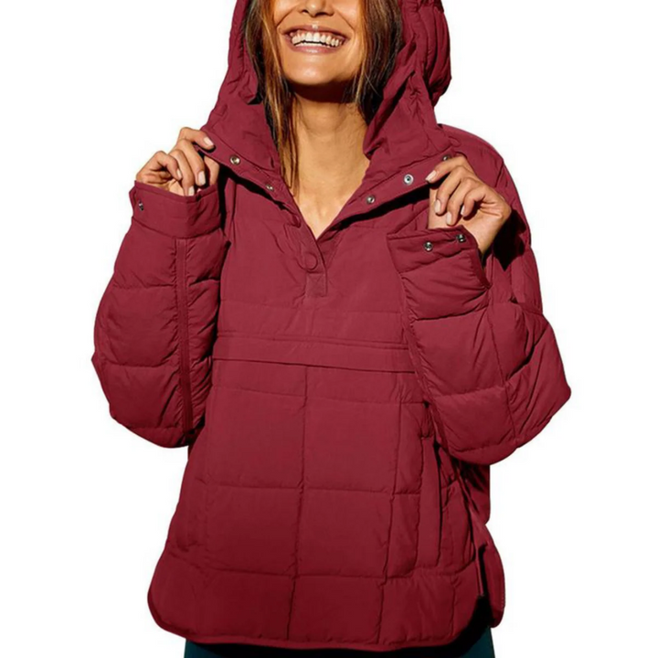 Donna con giacca piumino trapuntata. Un capospalla moderno, leggero e caldo per affrontare l'autunno-inverno.