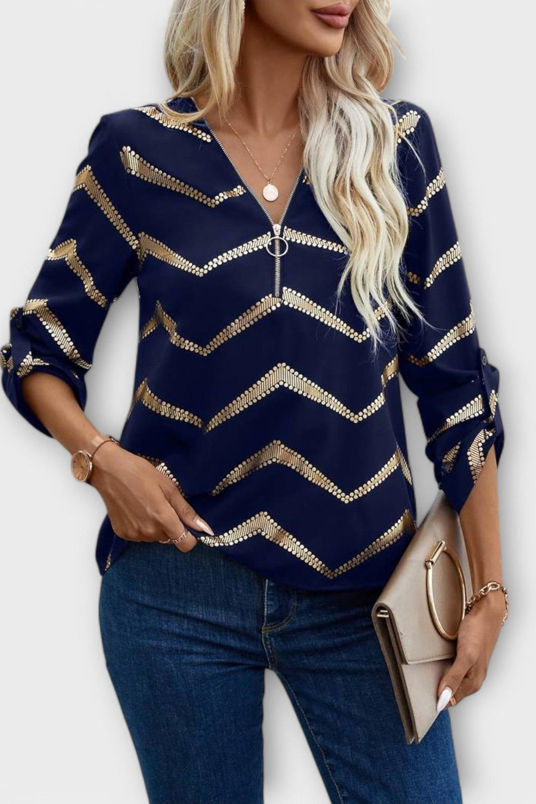 Camicetta elegante da donna, perfetta per moda ufficio o look raffinato. Top versatile e casual chic estivo.