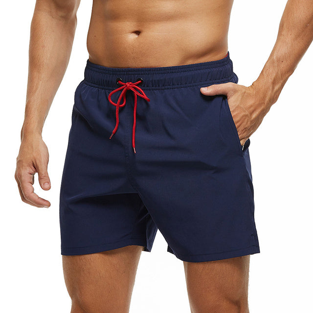 Shorts uomo moderni e versatili per sport e tempo libero, con design confortevole e asciugatura rapida estiva.