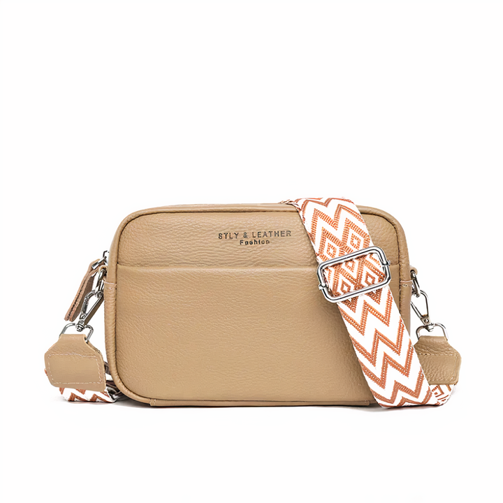 Borsa a tracolla in pelle nera per donna, accessorio chic e casual, perfetta per ogni stagione.