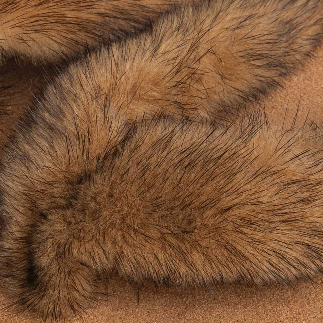 Calzature donna estive: infradito eleganti cammello con fasce in visone, lusso e comfort per la moda.