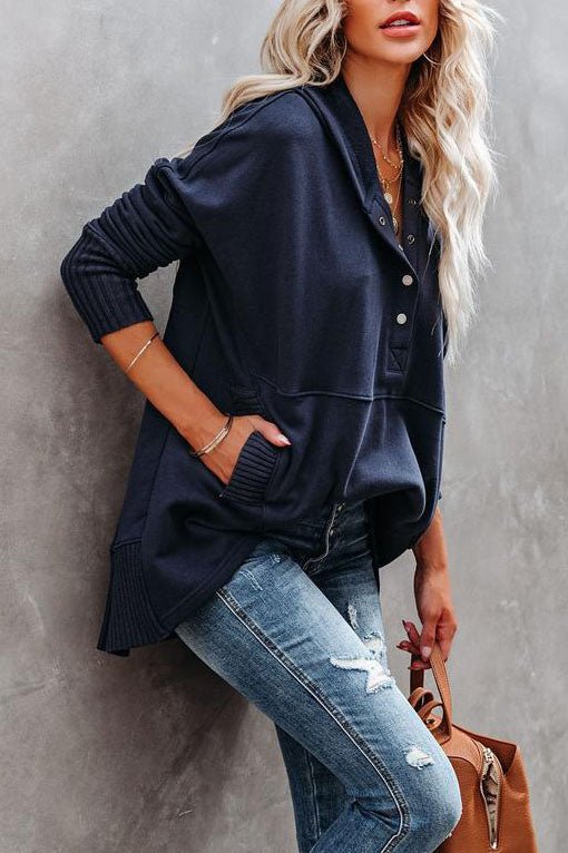 Felpa donna oversize maglia lunga con cappuccio, ideale per un look rilassato e moderno.