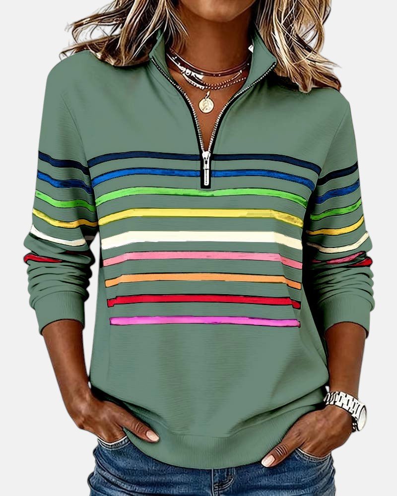 Pullover a righe da donna con colletto alto, perfetto per comfort quotidiano e stile versatile.
