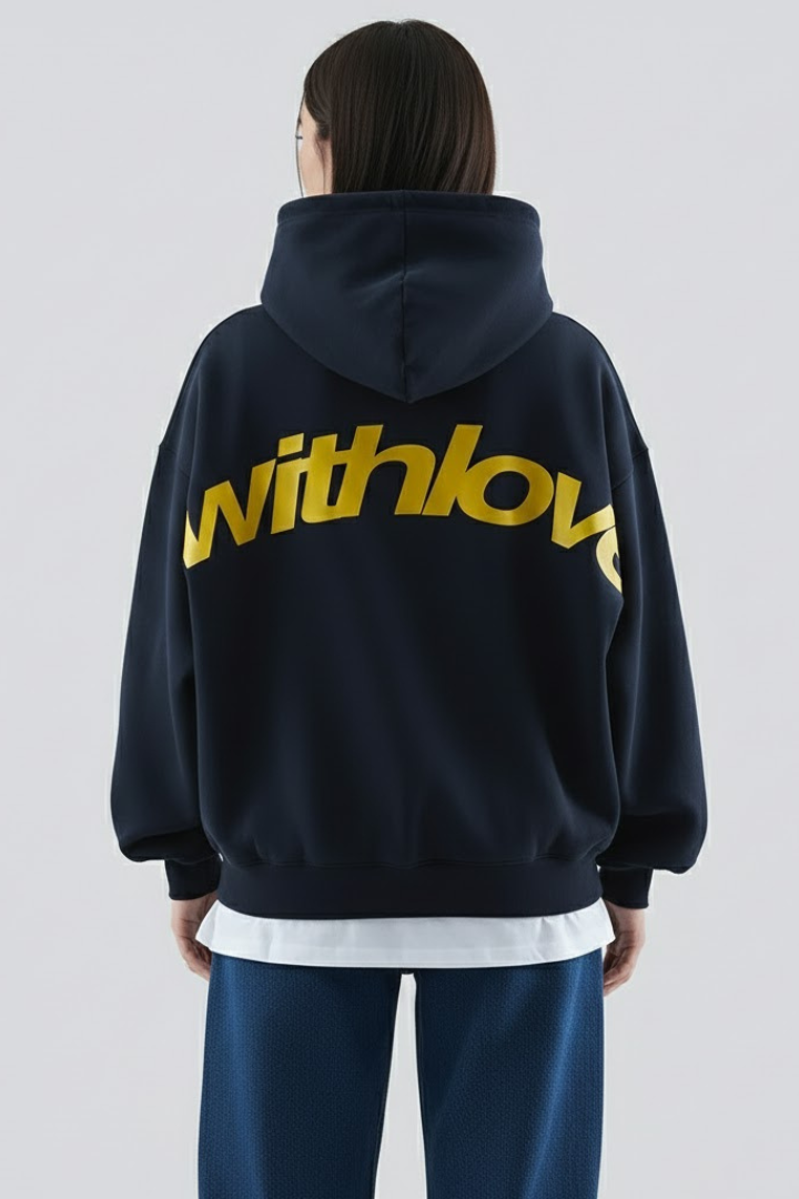 Abbigliamento autunno inverno: felpa donna oversize con cappuccio, versatile per ogni occasione casual.