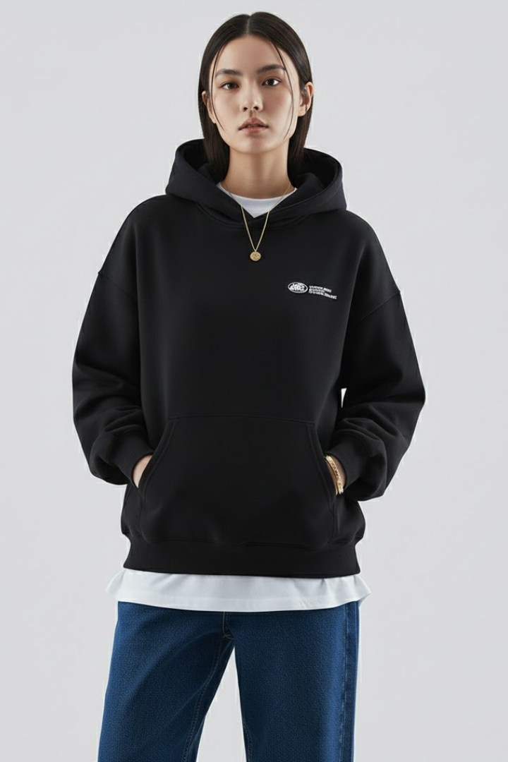 Felpa donna oversize con cappuccio, stile casual e comoda per autunno/inverno.