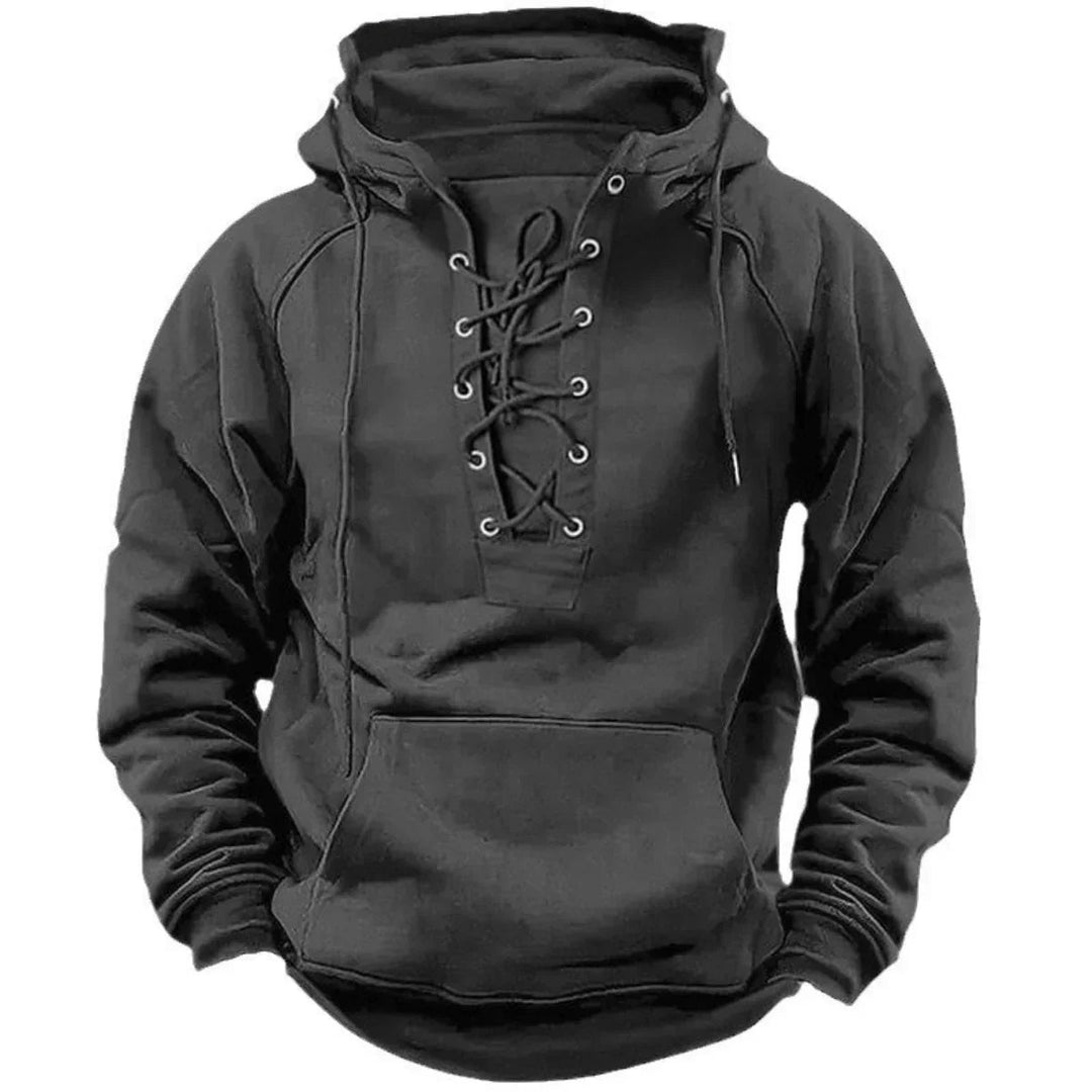 Felpa uomo sportiva con cappuccio, caratterizzata da allacciatura frontale. Versatile per outfit maschili casual.