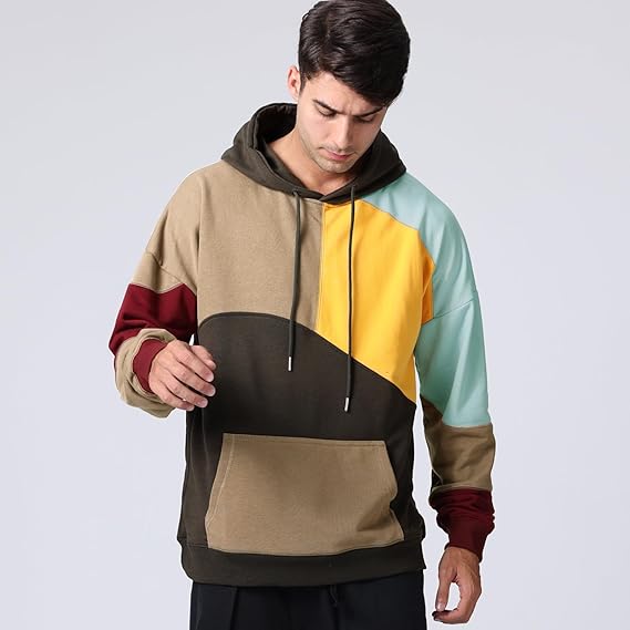 Felpa con cappuccio per uomo, stile moderno color block. Comfort e moda maschile per ogni giorno.