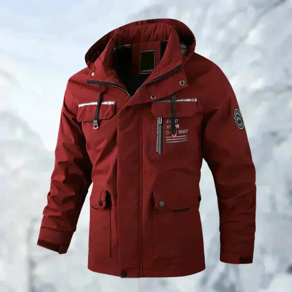 Abbigliamento uomo: felpa con cappuccio regolabile e tasche utility. Essenziale per comfort e moda autunno inverno.