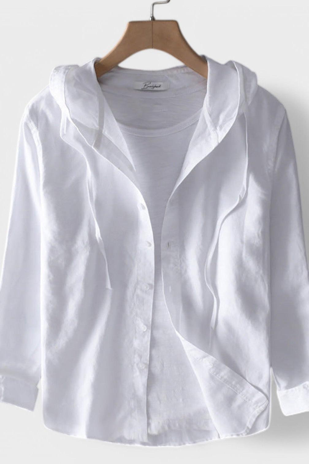 Abbigliamento uomo: camicia casual con cappuccio e bottoni, design moderno e vestibilità confortevole per ogni occasione.
