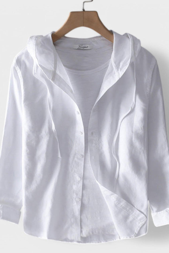 Abbigliamento uomo: camicia casual con cappuccio e bottoni, design moderno e vestibilità confortevole per ogni occasione.