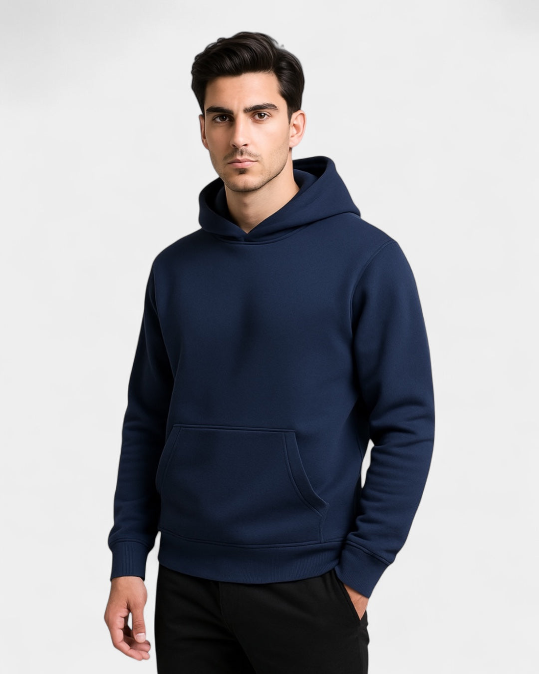 Felpa donna casual con cappuccio, un capo versatile per un look moderno e confortevole.