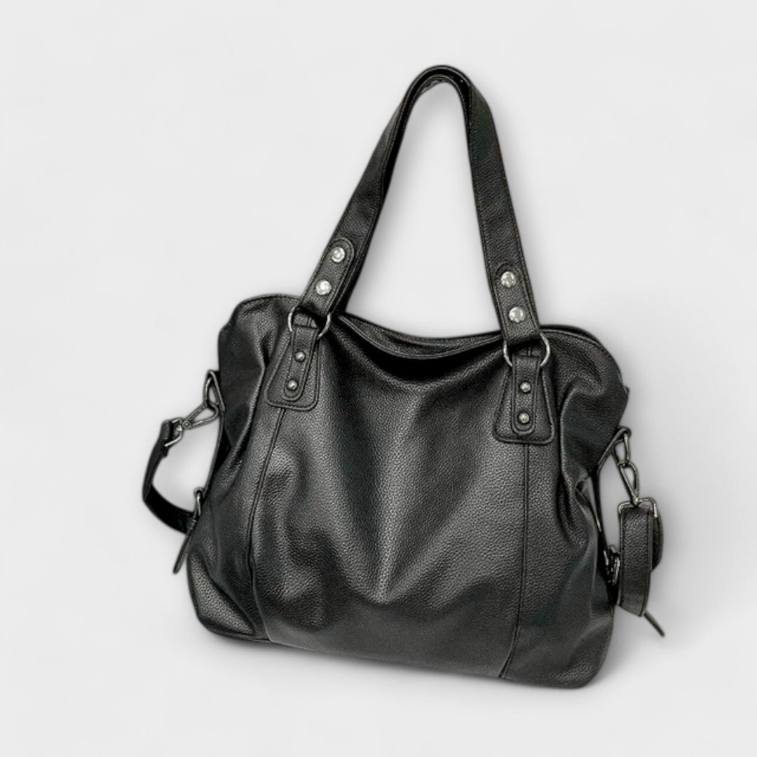 Borsa hobo morbida donna, con interni spaziosi. Borsa a spalla pratica e chic per la vita quotidiana.