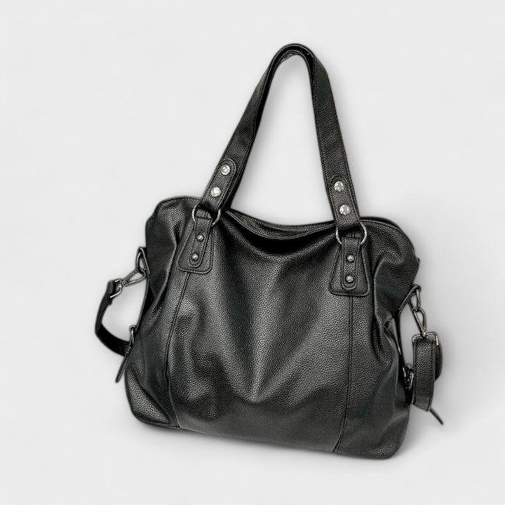 Borsa hobo morbida donna, con interni spaziosi. Borsa a spalla pratica e chic per la vita quotidiana.